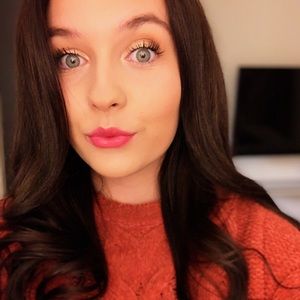 Meet your Posher, Briana